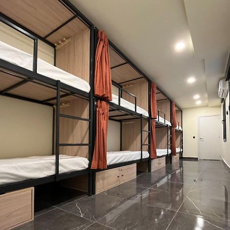 Multi Hostel Lavapies Мадрид Екстер'єр фото